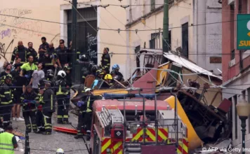 В Лиссабоне при крушении фуникулера «Глория» погибли 15 человек