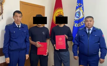 В Таласе дети-сироты получили земельные участки