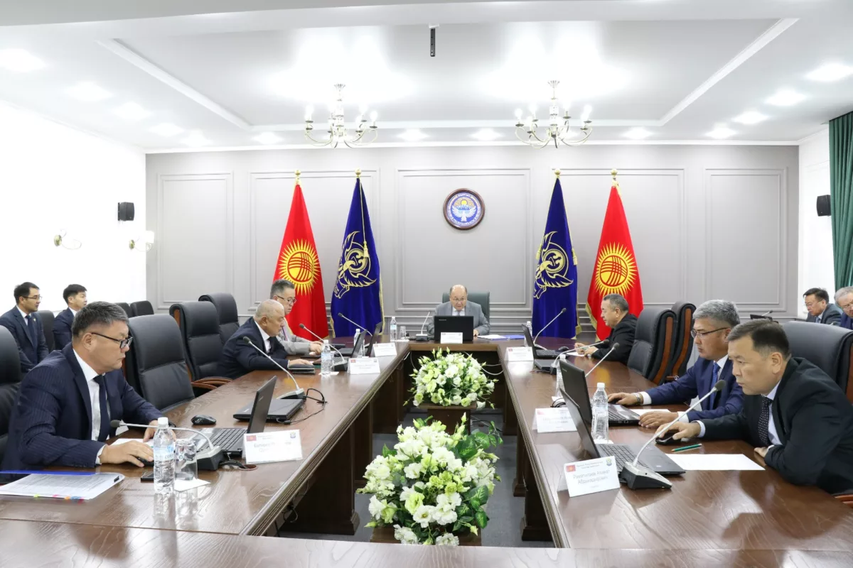 Whatsapp image 2025 09 04 at 15. 15. 29 счетная палата выявила нарушения в минобразе на 723 млн сомов