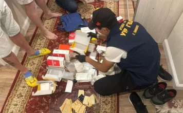 В Бишкеке задержаны иностранцы, создавшие офис по выводу денег через фальшивые карты