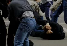 В Джалал-Абаде, в парке имени Токтогула Сатылганова произошла массовая драка. Видео появилось в соцсетях.