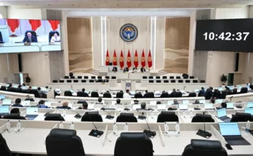 ЖК комитети парламенттин өзүн-өзү таркатуу сунушун жактырды