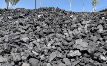 Завышающих цены на уголь водителей внесут в черный список Кара-Кече