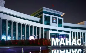 Манас мэри шаар Кыргызстандын жаңы борбору болууга даяр эмес экенин мойнуна алды