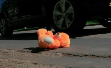 В Бишкеке машина насмерть сбила 3-летнюю девочку возле ТЦ «Азия Молл»