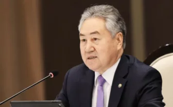 Глава МИД КР Жээнбек Кулубаев отправился в Венгрию