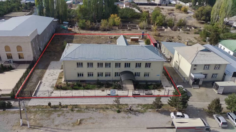 403426 В Таласской области на баланс государства возвращен дом быта