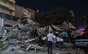 Землетрясение магнитудой 6,1 произошло в Турции: разрушены дома