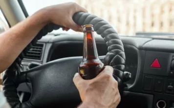 В Бишкеке за сутки в ходе рейда выявлен 61 водитель без прав и 15 пьяных за рулем