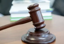 Президент балдар, аялдарга каршы кылмыштар үчүн өлүм жазасын киргизүүнү тапшырды