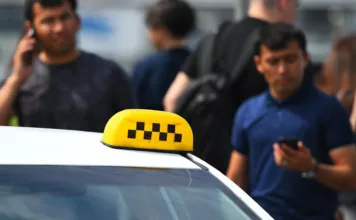 1-декабрдан оң рулдуу унаалар менен такси кызматын көрсөтүүгө тыюу салынат