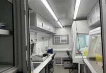 Россия передала Кыргызстану две мобильные лаборатории