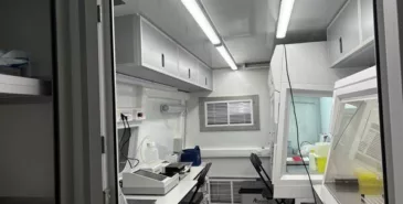 Россия передала Кыргызстану две мобильные лаборатории Главная