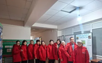 Соцработники Бишкека получили новую спецодежду