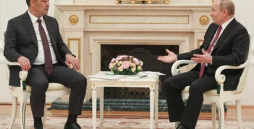 Путин и Жапаров пообщаются в формате тет-а-тет Главная