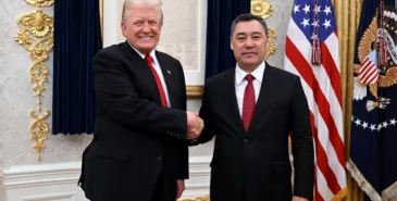 Садыр Жапаров провел переговоры с Дональдом Трампом Главная