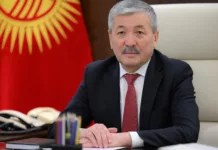 Адылбек Касымалиев поздравил журналистов с Днем информации и печати