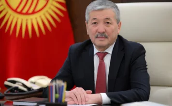 Адылбек Касымалиев поздравил журналистов с Днем информации и печати