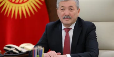 Адылбек Касымалиев поздравил журналистов с Днем информации и печати Главная