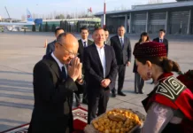 Президент АБР прибыл в Бишкек с рабочим визитом