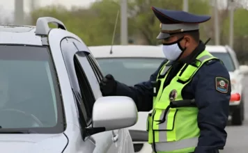 Несовершеннолетний водитель нарушил ПДД и установил незаконное оборудование на авто