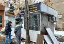 В Бишкеке проводится рейд против незаконной рекламы