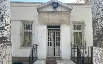 В Бишкеке в муниципальную собственность возвращено помещение аптеки