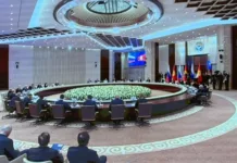 Начались переговоры в расширенном составе с участием президентов Жапарова и Путина