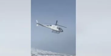 На вертолете МЧС спасли мужчину, застрявшего на перевале Сары-Кыр Главная