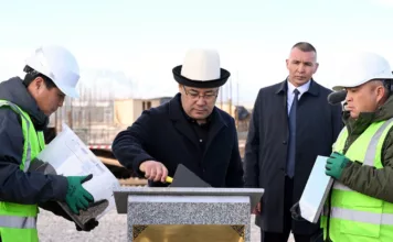 В Таласе будет свой Диснейлэнд. Президент заложил капсулу под «Баластан»