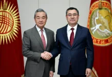 Садыр Жапаров принял министра иностранных дел Китая Ван И