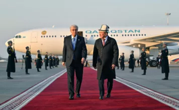 Токаев прибыл в Бишкек на саммит ОДКБ