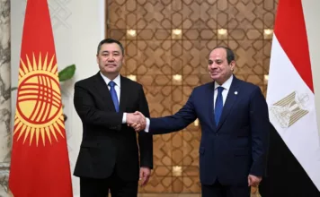 Каирде Кыргызстан менен Египеттин президенттери расмий жолукту