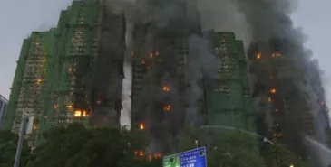 Садыр Жапаров выразил соболезнования Си Цзиньпину в связи с гибелью людей в пожаре высотного здания в Гонконге. Главная