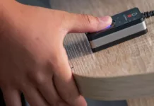 Новый созыв Жогорку Кенеша с января будет голосовать по отпечаткам пальцев