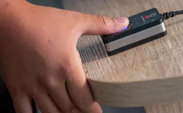 Новый созыв Жогорку Кенеша с января будет голосовать по отпечаткам пальцев