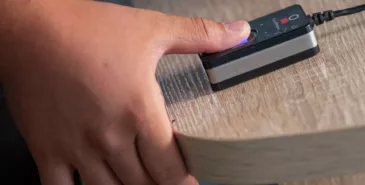 Новый созыв Жогорку Кенеша с января будет голосовать по отпечаткам пальцев Главная