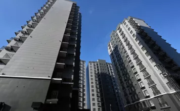 Депутатам из регионов, которым негде жить в Бишкеке, могут предоставить квартиры через Госипотечную компанию, сообщил президент