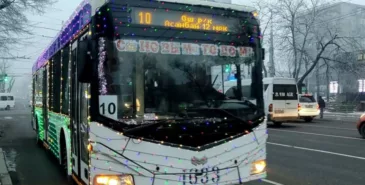 В новогоднюю ночь общественный транспорт в Бишкеке будет работать до 3 часов ночи Главная