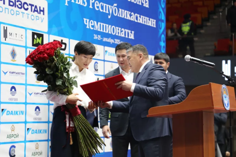 2025 12 25 21 12 13 228200 камчыбек ташиев вручил спортсменам ключи от квартир