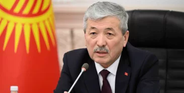 Глава кабмина отправится с рабочим визитом в Россию Главная