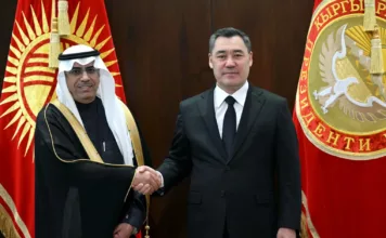 Садыр Жапаров принял посла Аравии по случаю завершения его дипломатической миссии