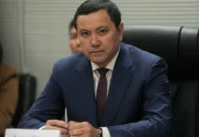 Каныбек Досмамбетов назначен министром здравоохранения
