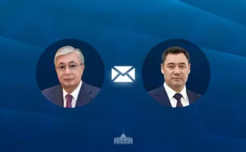 Президент Казахстана поздравил Садыра Жапарова с успешным проведением выборов в ЖК