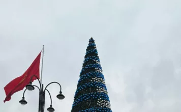 Новогоднюю ёлку на центральной площади Бишкека зажгут 15 декабря