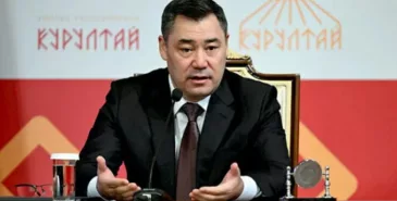 Садыр Жапаров предложил обязать кыргызстанцев ходить на выборы, за неявку, возможно, будут штрафовать Главная