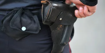 «Нанесли тяжкий вред задержанному» — в Узгене трое милиционеров заключены под стражу Главная