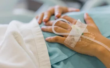 Кыргызстан намерен остановить рост материнской смертности