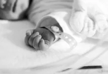 В Узгене младенец умер после кровопускания — начата проверка