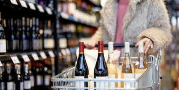 В Кыргызстане хотят запретить продавать алкоголь с 23:00 до 8:00 Главная